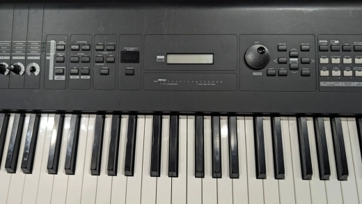 Yamaha MX88 BK Synthesizer 2